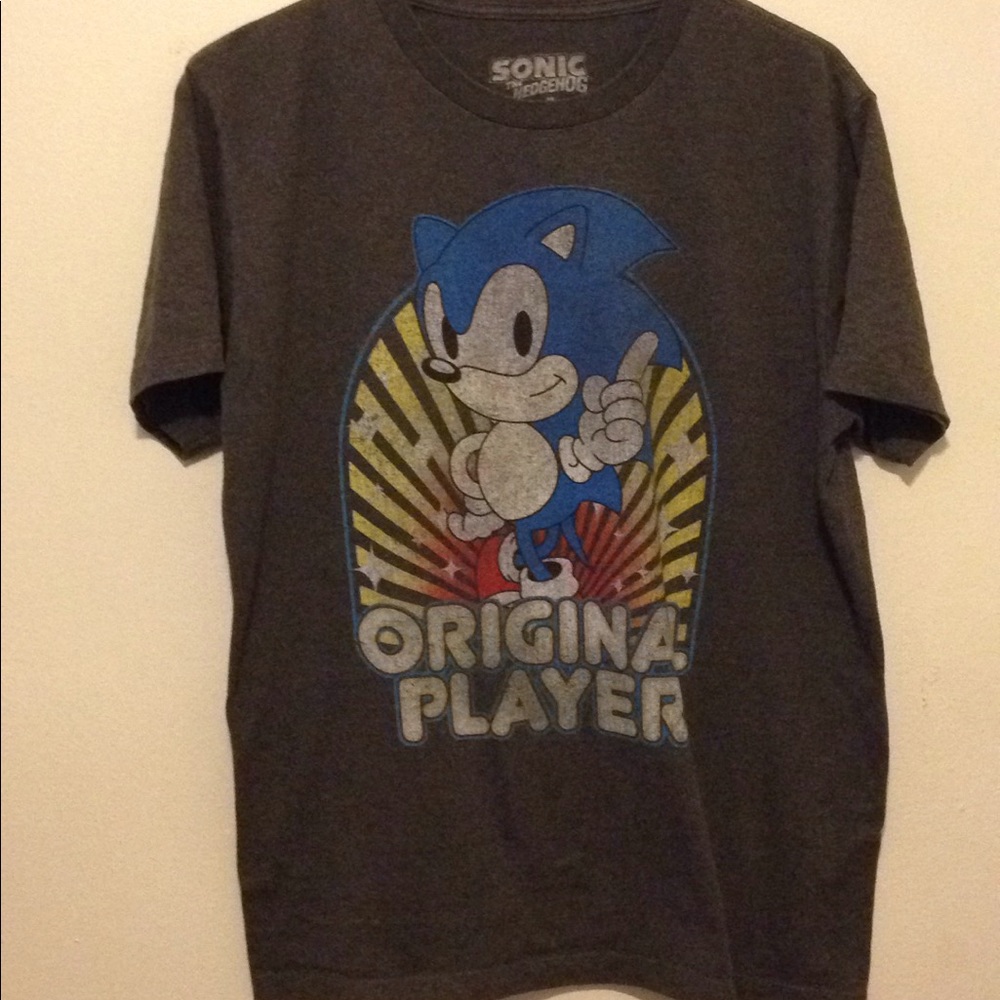 Sonic men's tee